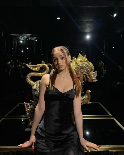 Катя Толстопятова